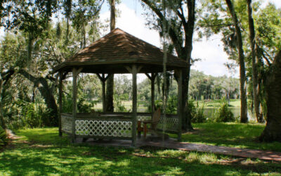Cómo instalar brezo en una pérgola
